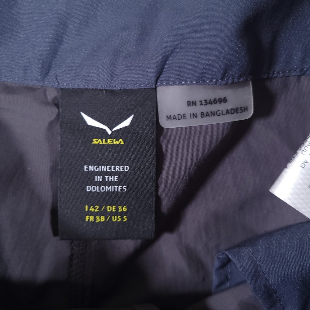 Salewa Shorts Womens Small Gray‎ Puez Dry Trekking Hiking Pockets 7" Inseam - Picture 6 of 9